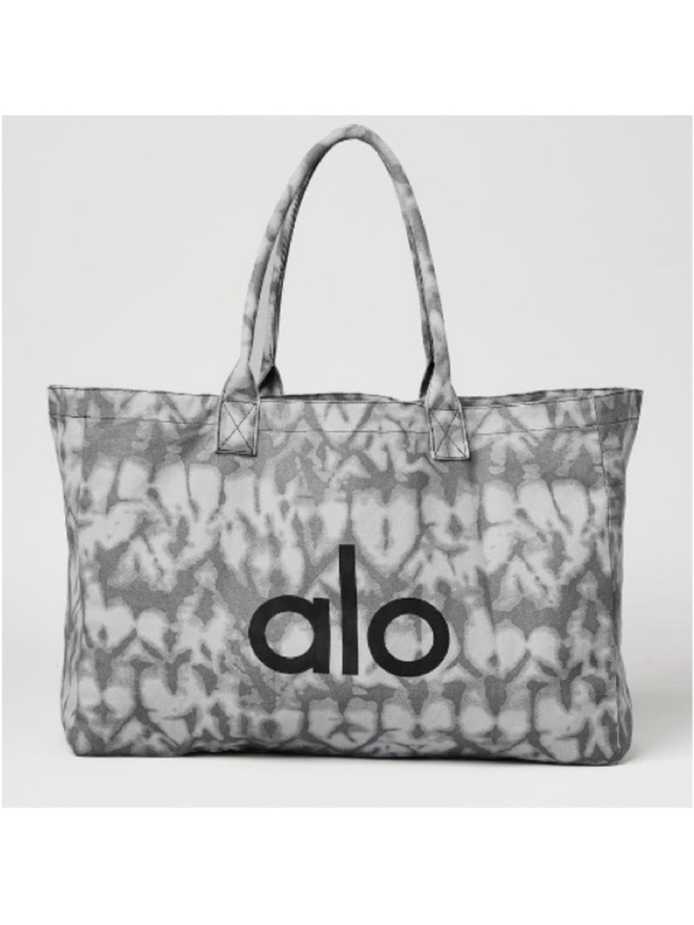 NWT ALO Yoga Gray Tie-Dye Tote Bag Gym Bag Travel Bag Yoga Bag - Picture 3 of 10